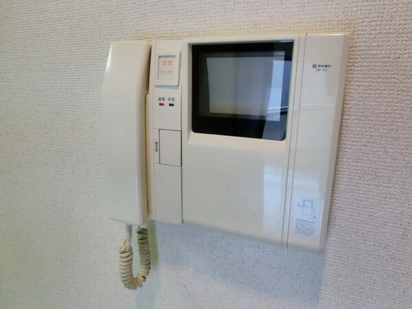 設備(★安心のモニタ付きのドアホンです★)