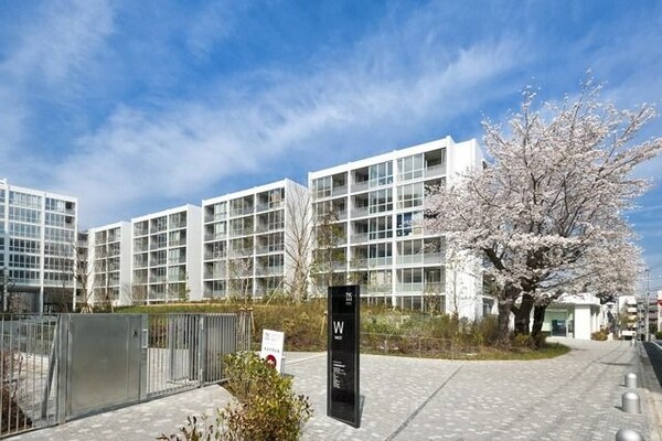 外観(★免震構造・コンシェルジュ日勤・賃貸マンションです★)
