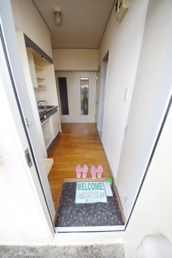 玄関(別部屋参考写真)