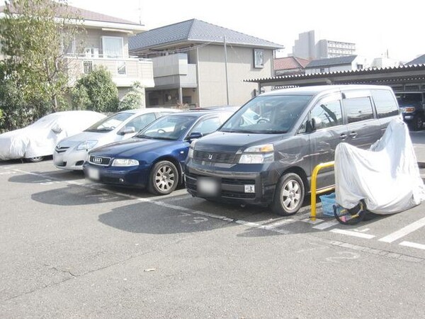 駐車場(外観・共用部分)