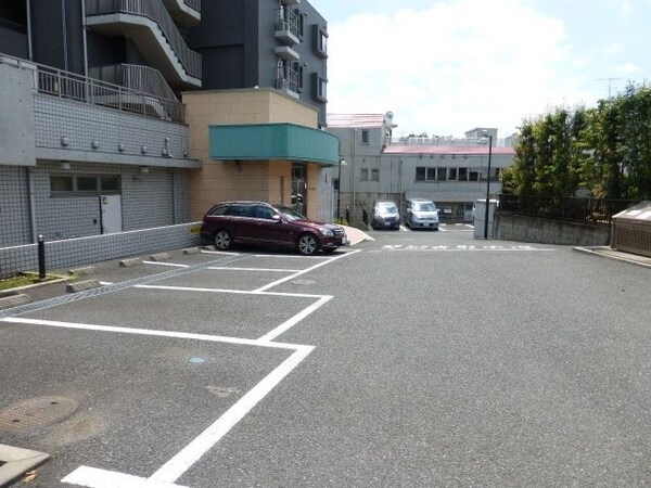 駐車場(★駐車場★)