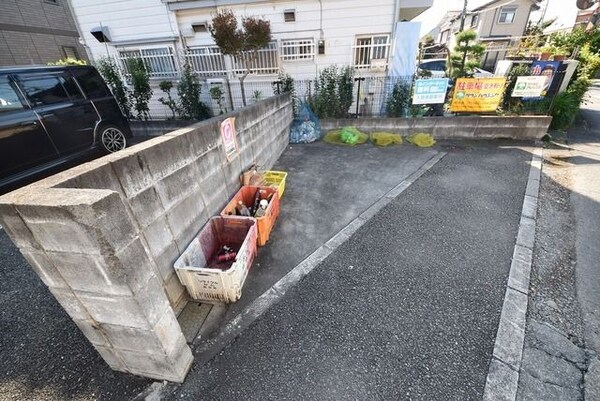 その他(★敷地内ごみ置き場★)