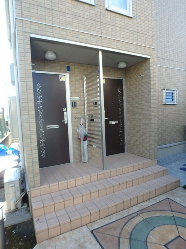 エントランス(★詳細はタウンハウジングまでお気軽に♪★)