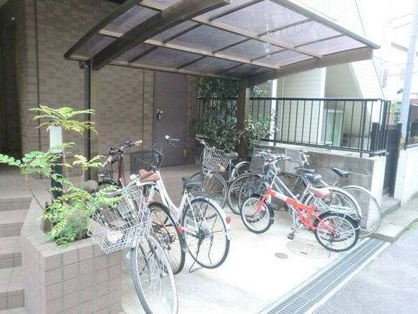その他(★屋根付き駐輪場スペースです★)