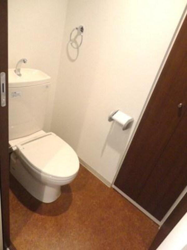 トイレ(★暖房便座のトイレです★)
