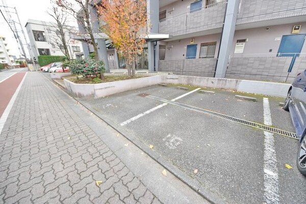 駐車場(★駐車場★)