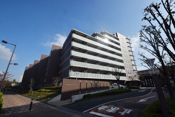 外観(★経堂駅徒歩５分・買い物や通勤に便利です★)