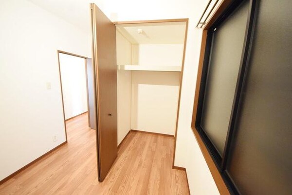 収納(別部屋参考写真)