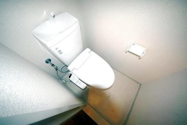 トイレ(別部屋参考写真)