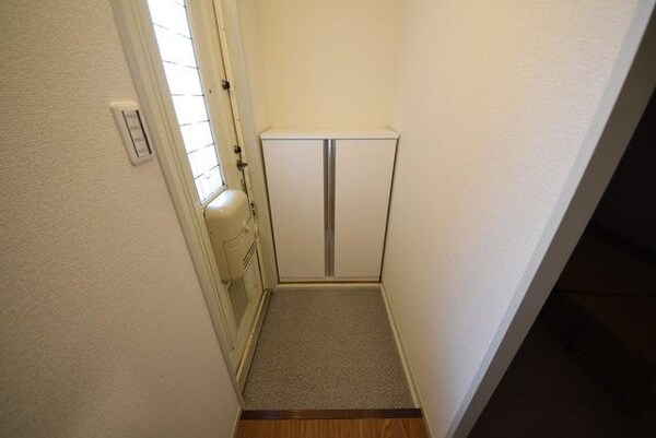 玄関(別部屋参考写真)