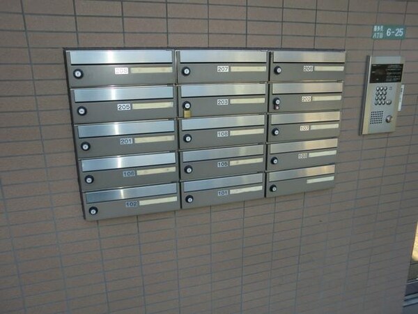 設備(★オートロックとメールＢＯＸです★)