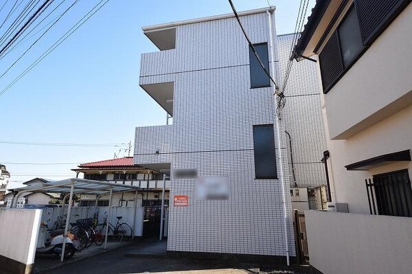 エントランス(★タイル張りのＲＣ造マンションです★)