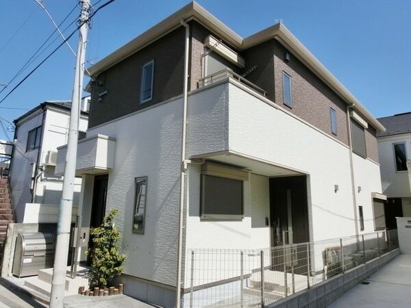 外観(★大手ハウスメーカー施工・閑静な住宅街のおしゃれな建物です★)