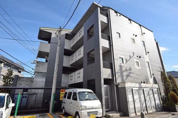 外観(★安心のオートロック付きマンションです★)