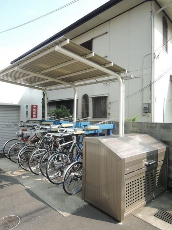 駐車場(★屋根付き駐輪場★)