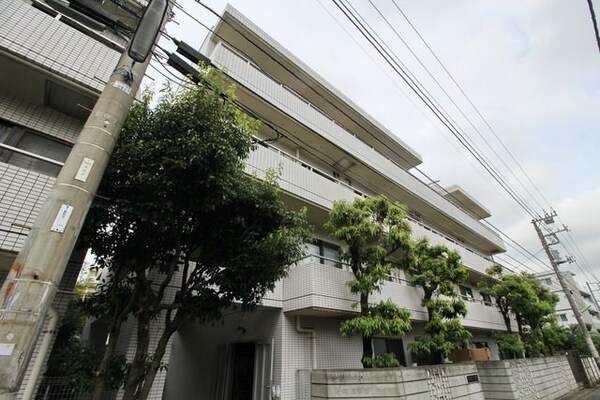 外観(★千歳烏山駅から徒歩３分で便利な環境です★)