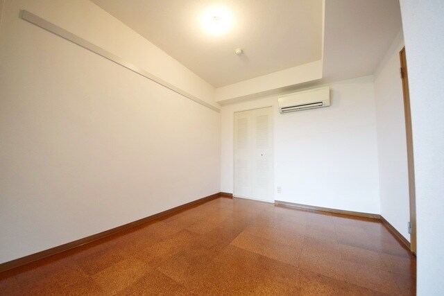 物件内観写真13　(★フローリング洋室★)