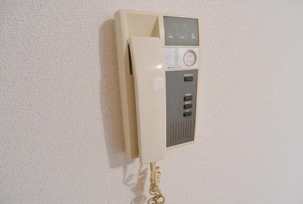設備(★セキュリティ面も安心のインターホンです★)
