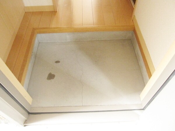 玄関(★お洒落で綺麗な玄関がお出迎え★)