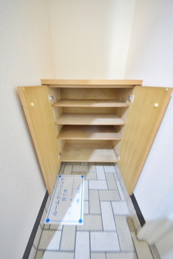 玄関(別部屋参考写真)