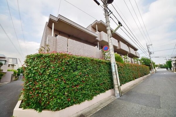 外観(★千歳船橋駅徒歩６分のマンションです★)