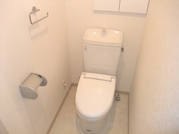 トイレ(別部屋参考写真)
