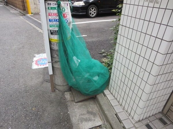 エントランス(★ごみ置き場★)