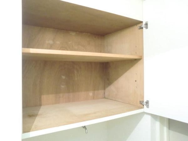 設備(★洗濯機置き場上部収納です★)