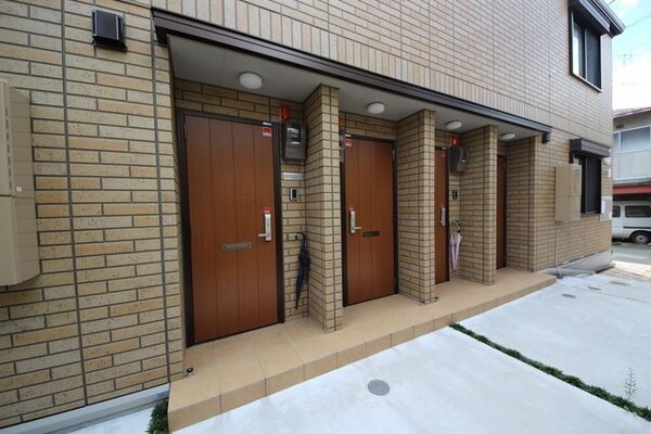 エントランス(★お部屋前です★)
