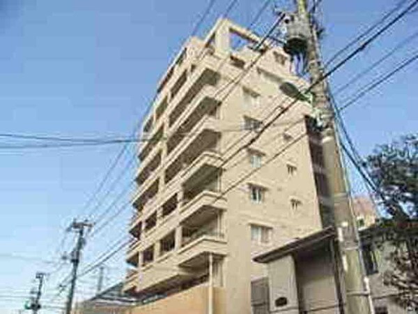 外観(★鉄筋コンクリート造・9階建てのマンションです★)