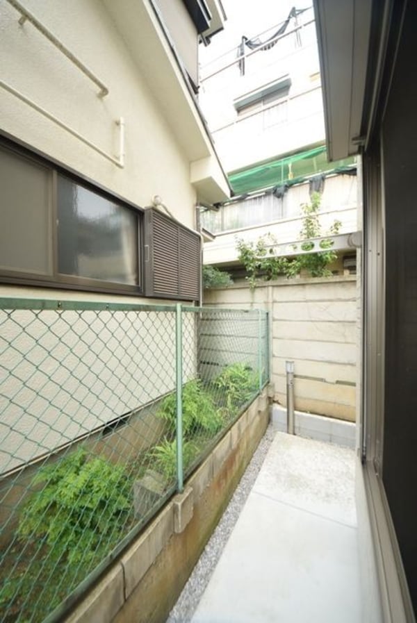 バルコニー(★日当たりの良いバルコニー★※別部屋参考画像)