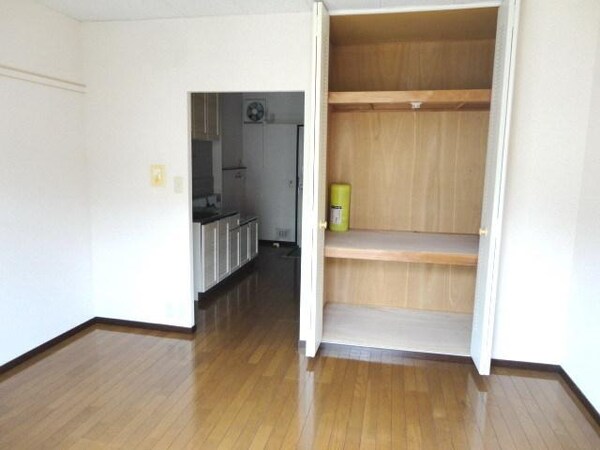 その他室内・内装(★キレイな形の洋室★)