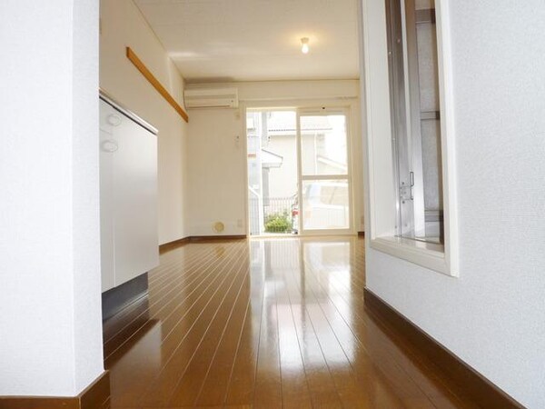 その他(玄関から見て)