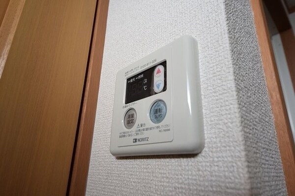 設備(★給湯器は便利なリモコン式です★)