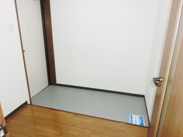 玄関(※別部屋参考写真)
