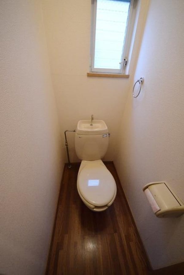 トイレ(★窓付きトイレット★)