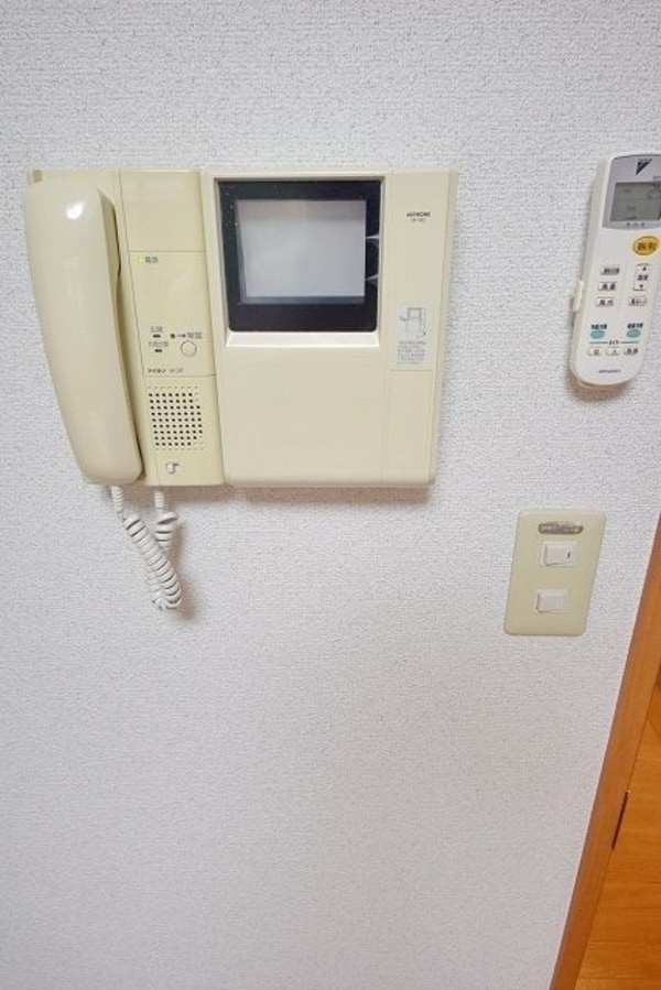 セキュリティ(★安心のＴＶモニター付インターフォンです★)