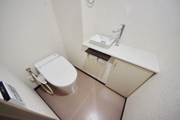 トイレ(★ウォシュレット付きのトイレです★)