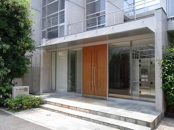 外観(★分譲マンションのようなエントランス★)