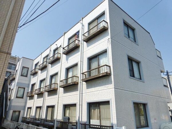 外観(南向きで日当たり良好です)