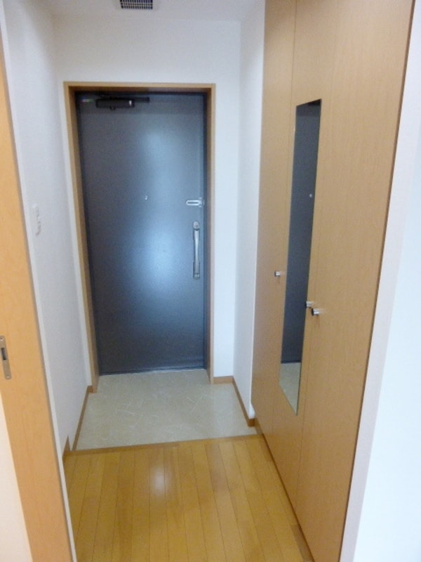 玄関(★タウンハウジング仙川店まで★)