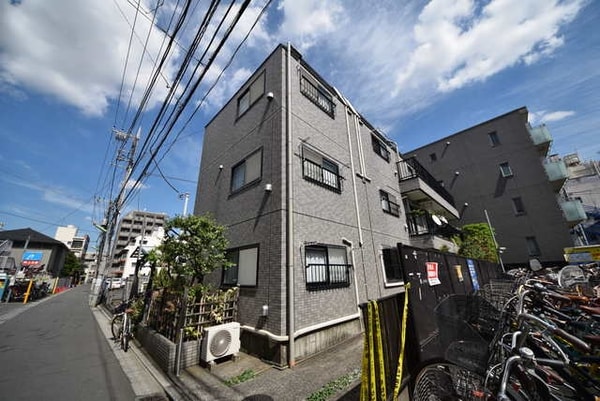 外観(★千歳烏山駅徒歩2分生活に便利です★)