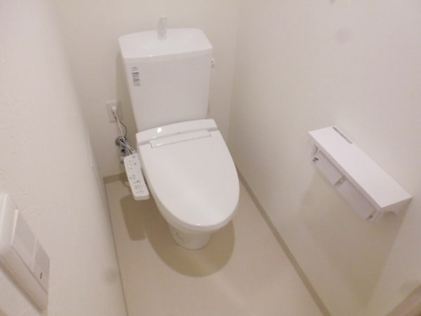 トイレ(★シャワートイレ付ですよ★)