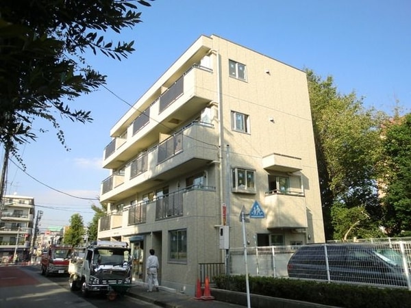 エントランス(★エントランスは建物正面です★)
