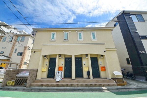 エントランス(タウンハウジング府中店まで)