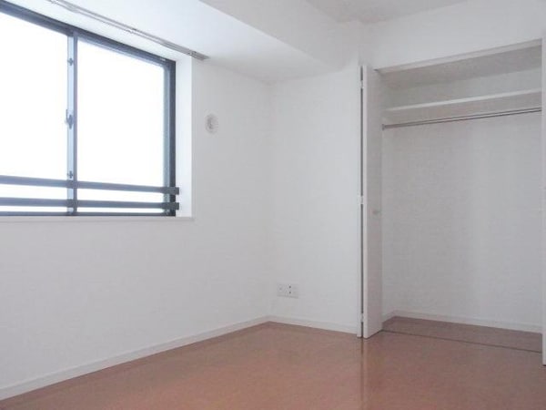 収納(★洋室6.1帖のクローゼット★)