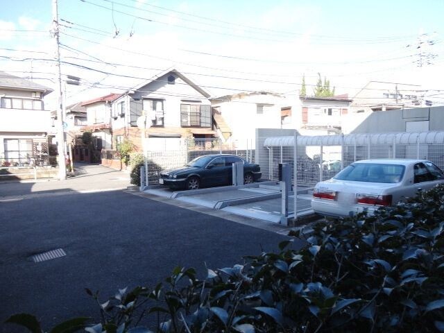 物件内観写真17　(★駐車場スペースです★)