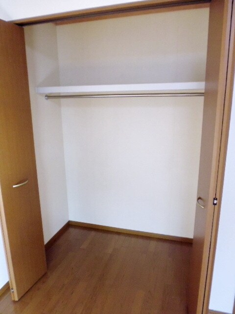 物件内観写真20　(★広めのクローゼット★)