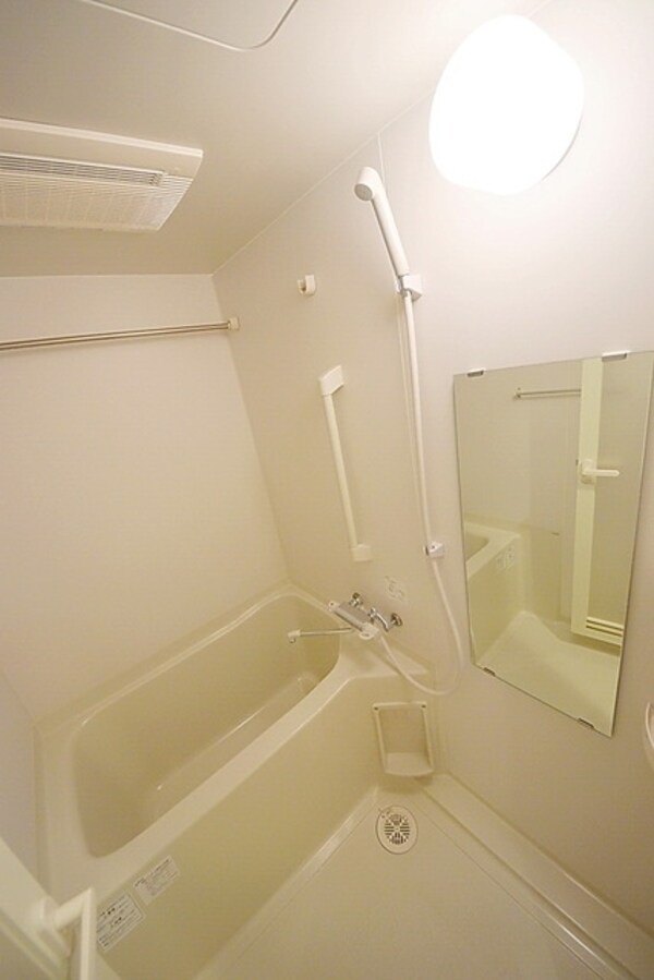 バス／シャワールーム等(★1日の疲れはお風呂で落としましょう★)