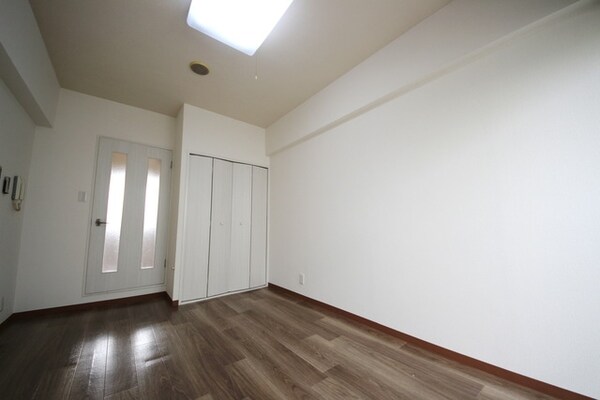 リビング・居室(★6.3帖のびのびできる洋室★)